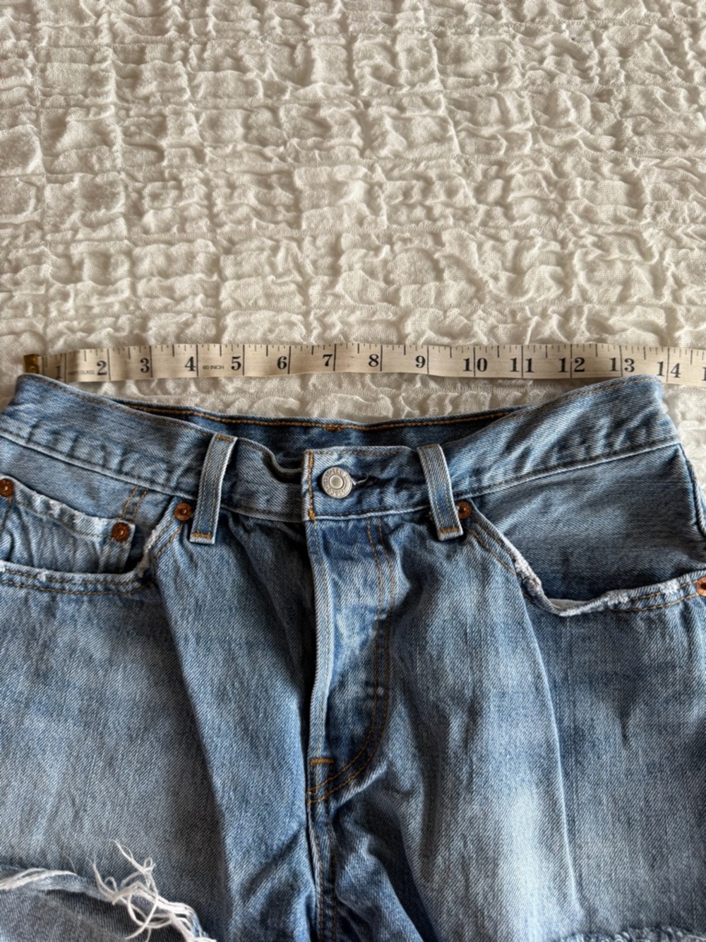 Levis 501 Shorts Distressed Raw Hem 27 - Picture 6 of 8